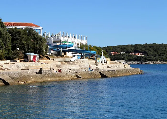 Appartement With Parking Space - 24245 Pula